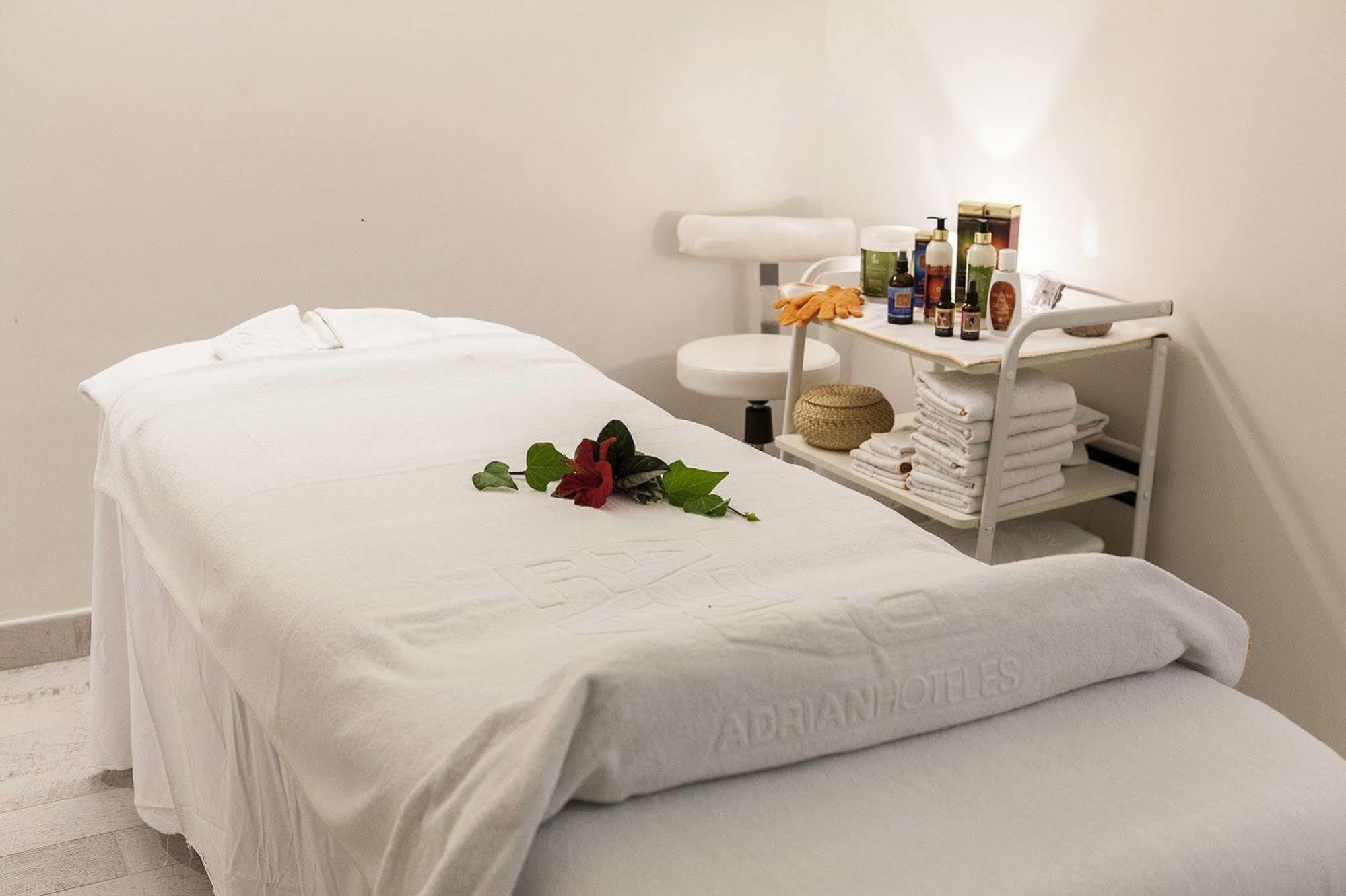 Adrián Hoteles Colón Guanahaní Adultos Only Costa Adeje  Esterno foto